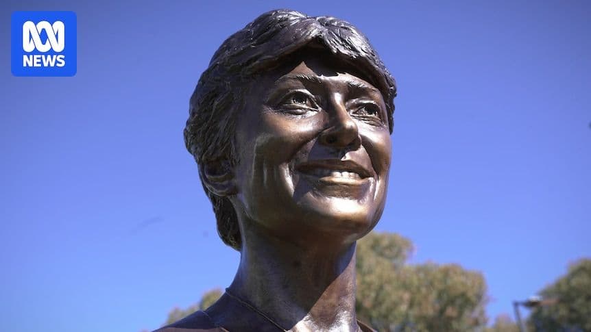 Statue of late senator Susan Ryan, the first female federal Labor minister, unveiled in Canberra